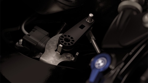 M 1000 RR의 조향각 센서