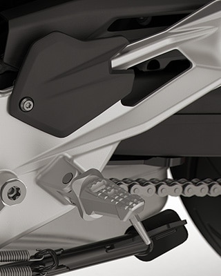 BMW Motorrad의 F 900 R 풋 레스트
