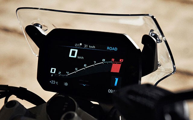 TFT 디스플레이 및 Connectivity가 탑재된 BMW R 1250 R